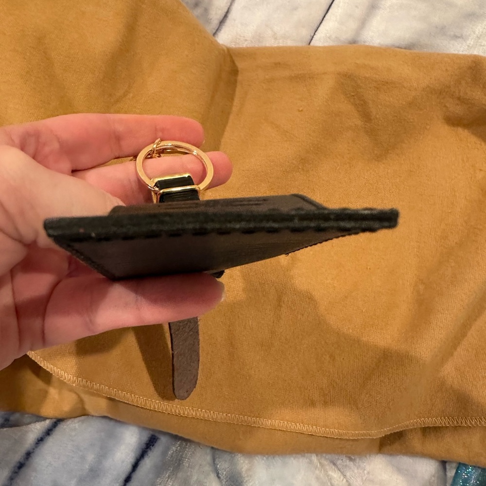Louis Vuitton Black Epi Leather Travel Tag - Picture 8 of 12